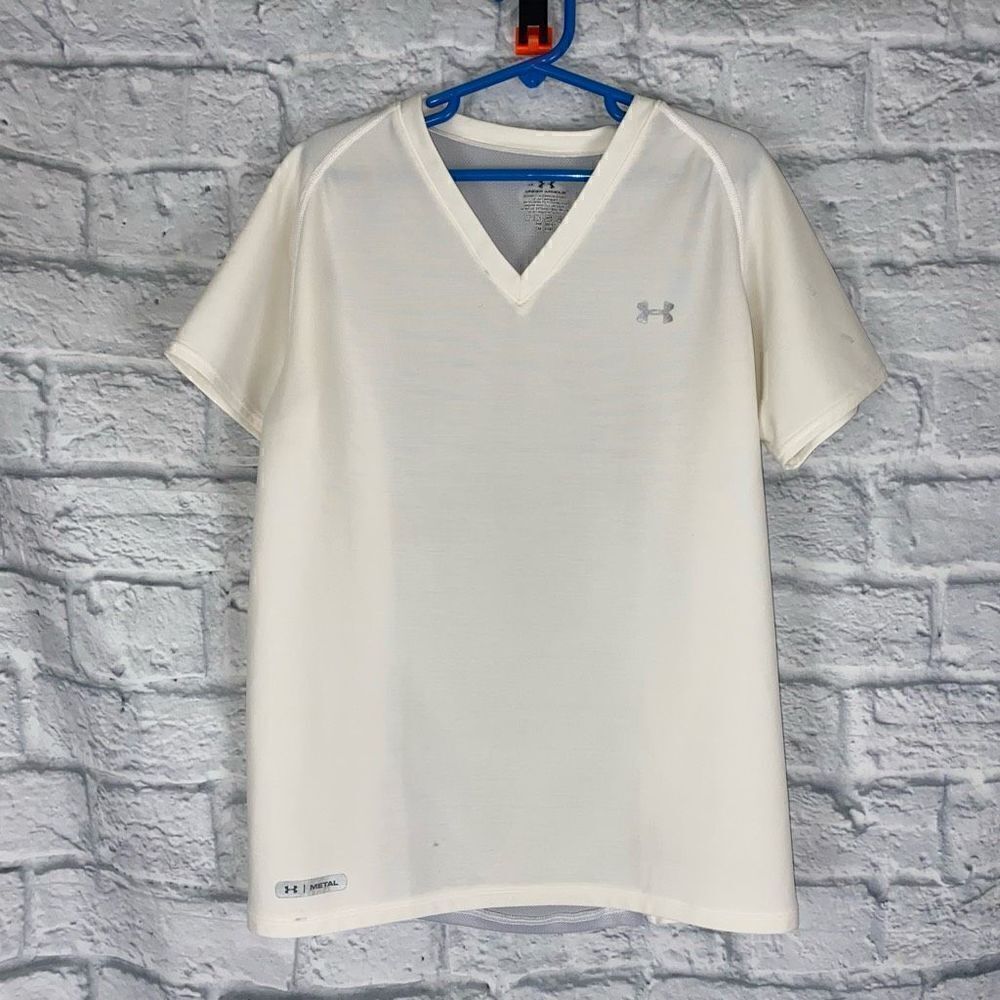 Under armour v-neck dri fit short sleeve shirt big kids boys sz Large